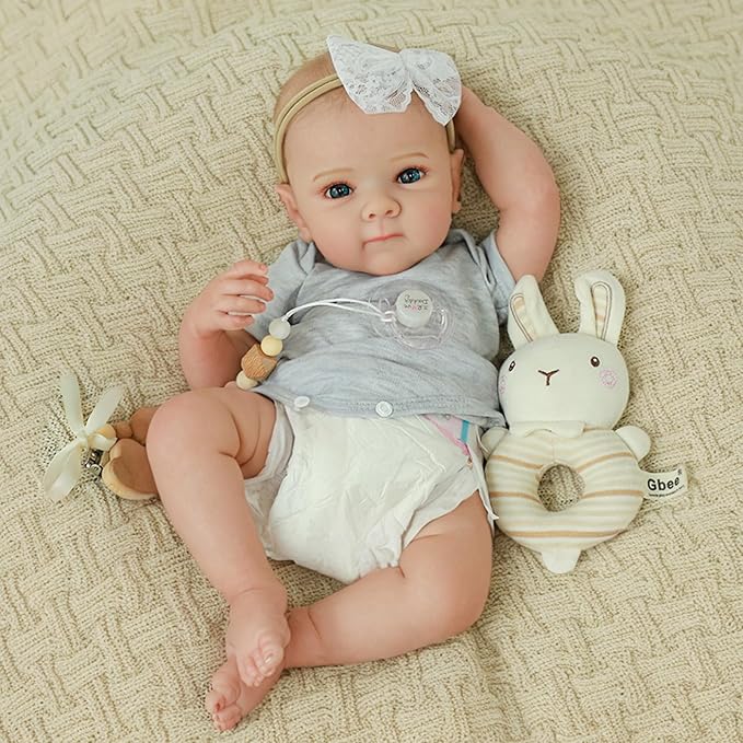 WOOROY Realistic Reborn Baby Dolls - 20 Inch Lifelike Newborn Baby Girl with Full Vinyl Body, Real Life Baby Doll Gifts Toy Set with Accessories for Kids Age 3+