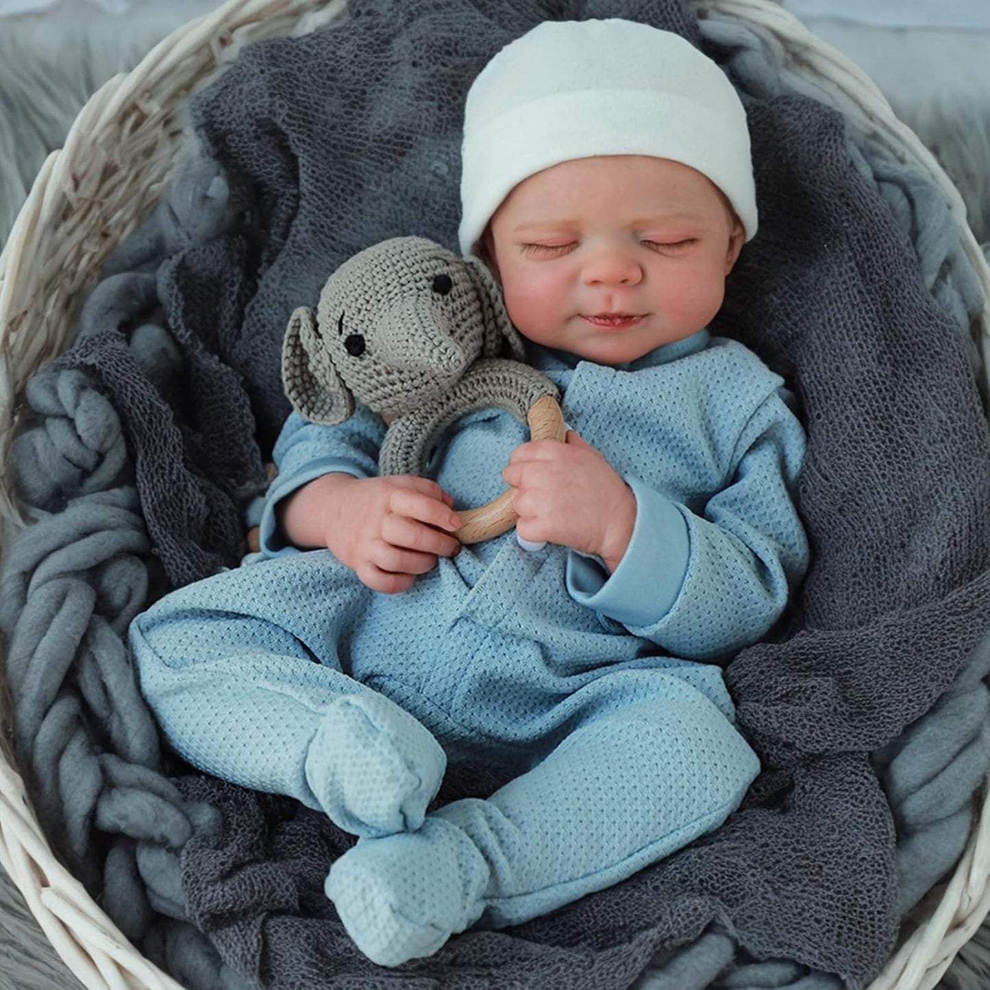 WOOROY Lifelike Reborn Baby Dolls- 18 Inch Baby Boy Doll, Full Vinyl Body Sleeping Dolls, Poseable Real Life Newborn Realborn Birthday Gift Toy with Doll Accessories for Kids 3+