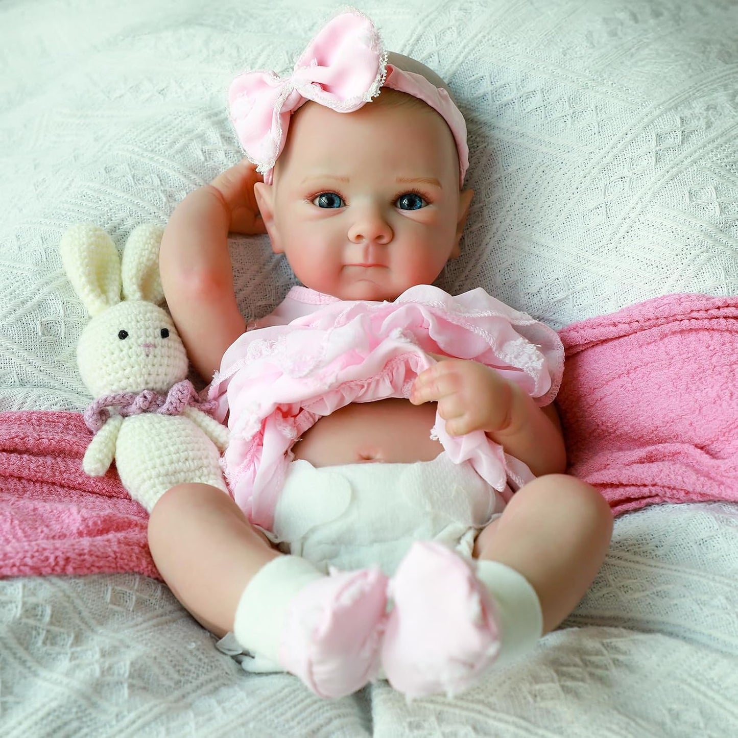 WOOROY Reborn Baby Dolls - 20 Inch Realistic Baby Doll Real Life Baby Dolls Lifelike Newborn Baby Doll Girl with Soft Full Vinyl Body and Accessories can Swimming Baby Dolls for 3+ Years Old Kids Gifts